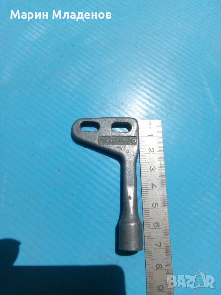 Ключ метален-триъгален, снимка 1