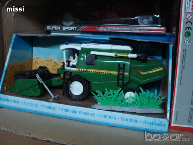 комбайн, снимка 1