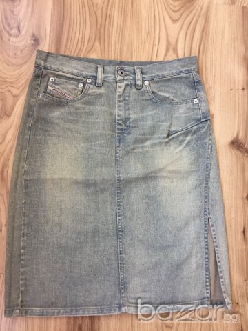 Дамска дънкова пола DIESEL оригинал, size 26/S, с голяма цепка отстрани, като нова, снимка 2 - Поли - 17756637
