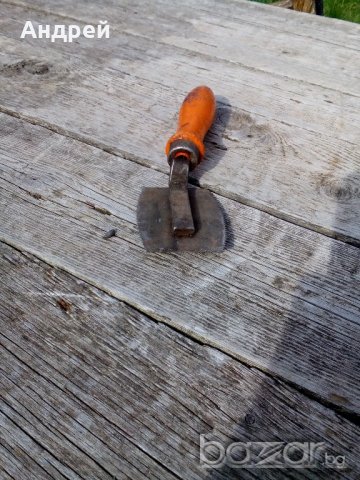 Стар пчеларски инструмент, снимка 4 - Антикварни и старинни предмети - 21242947