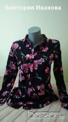 черна риза на цветя, снимка 5 - Ризи - 11988707