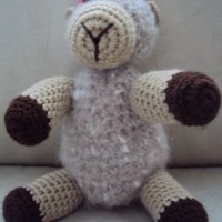 Ръчно плетена играчка - Овца, снимка 2 - Кукли - 21169599