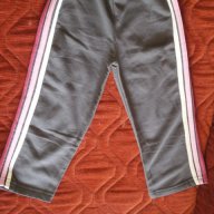 Долнище на детски анцуг с кант в сиво, размер 98, ново, снимка 3 - Детски панталони и дънки - 10725395