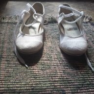 елегантни обувки, снимка 2 - Детски сандали и чехли - 18491253