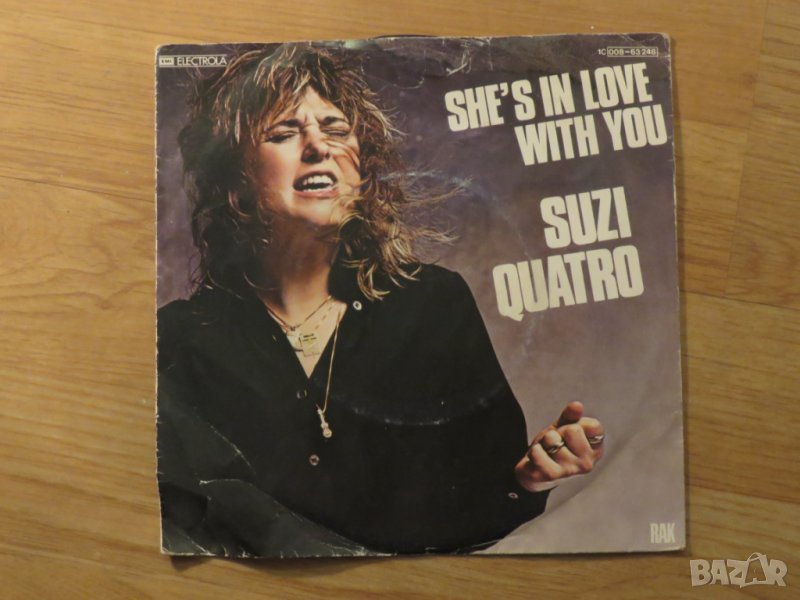 малка грамофонна плоча Сузи Куатро, Suzi Quatro - she is in love with you - изд.80те г., снимка 1