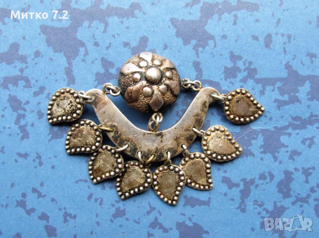 възрожденска брошка