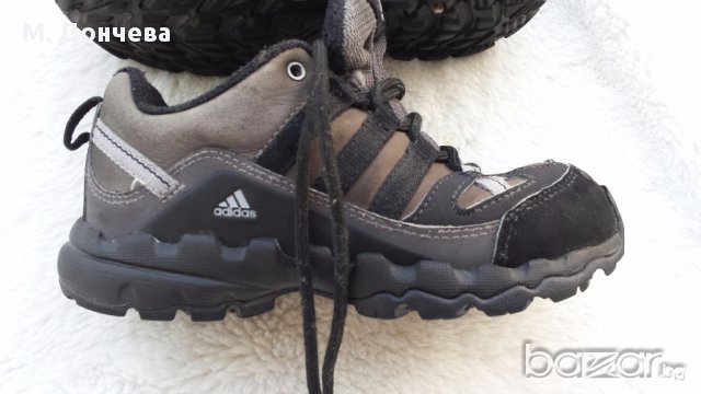 Дтски боти Adidas №29, снимка 2 - Детски боти и ботуши - 15751881