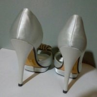 Нови официални обувки на ток сребърни 39 40 номер, снимка 3 - Дамски обувки на ток - 25470627