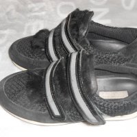 Черни спотни обувки Dolce Gabbana 100 % кожа, снимка 4 - Детски маратонки - 24338765