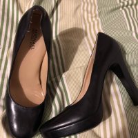 Michael Kors Черни обувки естествена кожа, снимка 1 - Дамски обувки на ток - 24841270