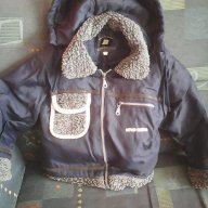 Продавам зимно яке с качулка,размер 110,цена 15лв., снимка 1 - Детски якета и елеци - 17084718