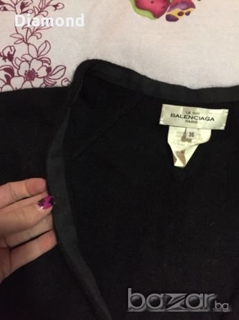 100 % Balenciaga оригинален дамски пуловер/Angora, снимка 4 - Блузи с дълъг ръкав и пуловери - 20831297