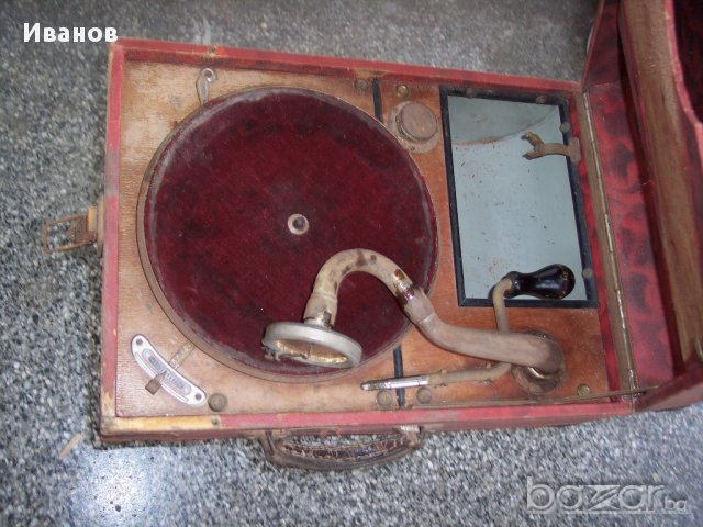Грамофон стар механичен  продавам, снимка 8 - Други - 14951132