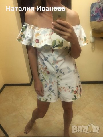 Красив дамски гащеризон с флорални мотиви