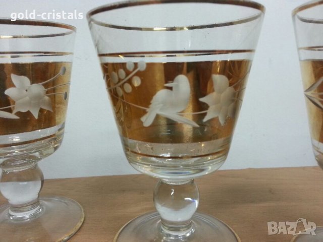 Стари стъклени чаши  с позлата и гравирани , снимка 3 - Антикварни и старинни предмети - 22193385