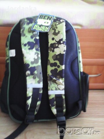 Ученичеса раница на Бен10, снимка 2 - Раници - 19100067