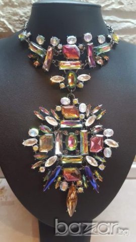 Колие -чокър карина, снимка 1 - Колиета, медальони, синджири - 20078195