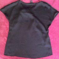 Елегантна черна блуза на Манго, снимка 2 - Тениски - 13111777