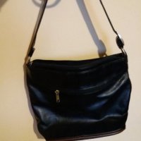 Дам.чанта-"BIJOU"-/изк.кожа/-черна+кафяво. Закупена от Италия., снимка 3 - Чанти - 22401944