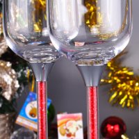 Ритуални чаши за шампанско с червени кристалчета в столчето, реплика на Сваровски , снимка 4 - Кетъринг - 24083366