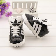 бебешки маратонки буйки обувки адидас adidas baby black , снимка 2 - Бебешки обувки - 9102273