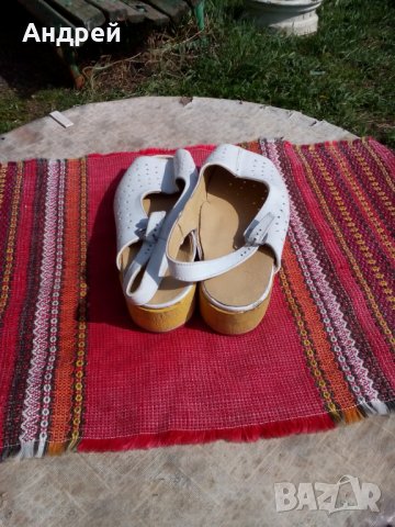 Стари медицински сандали,чехли,обувки, снимка 3 - Антикварни и старинни предмети - 24998100