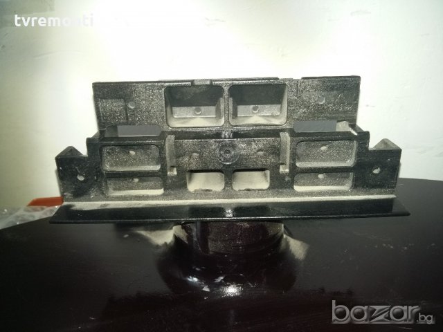 TV стойка Bn61-03681x, снимка 2 - Стойки, 3D очила, аксесоари - 21127535