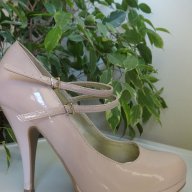 Красиви обувки на висок ток, снимка 2 - Дамски обувки на ток - 18336475