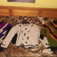 Пуловери от естествена вълна, снимка 1 - Блузи с дълъг ръкав и пуловери - 19960256