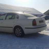 Skoda Superb 2.0TDi  140кс  2006г на Части, снимка 3 - Автомобили и джипове - 17122998