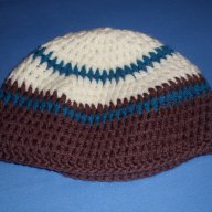 Продавам ръчно плетени шапки, снимка 4 - Шапки - 13750183