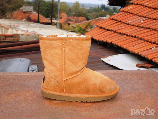 Ugg Classic Short -- номер 32, снимка 1