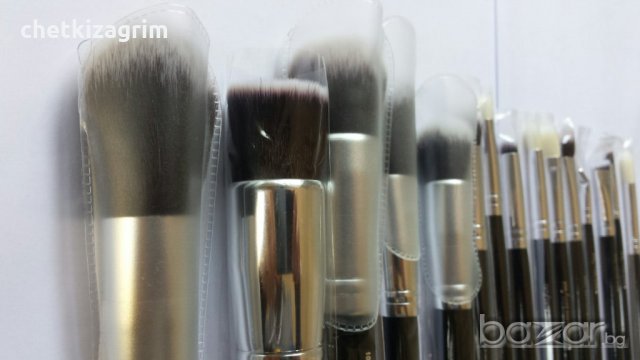 15 бр. оригинални маркови луксозни немски четки за грим ZOEVA, COMPLETE SET!, снимка 18 - Декоративна козметика - 19338706