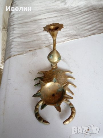месингов свещник-скорпион, снимка 2 - Антикварни и старинни предмети - 21821587