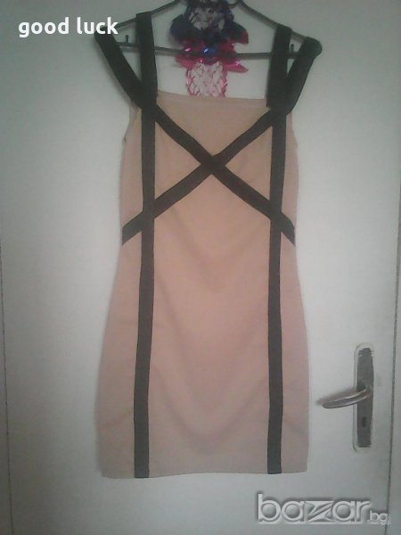 Продавам нова красива бандажна рокля,размер М.Цена 25лв., снимка 1