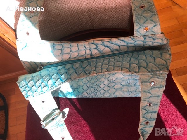 Дамска чанта естествена кожа, снимка 3 - Чанти - 24575424