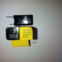 Точни кондензатори с толеранс 1 %, снимка 1 - Друга електроника - 23678739
