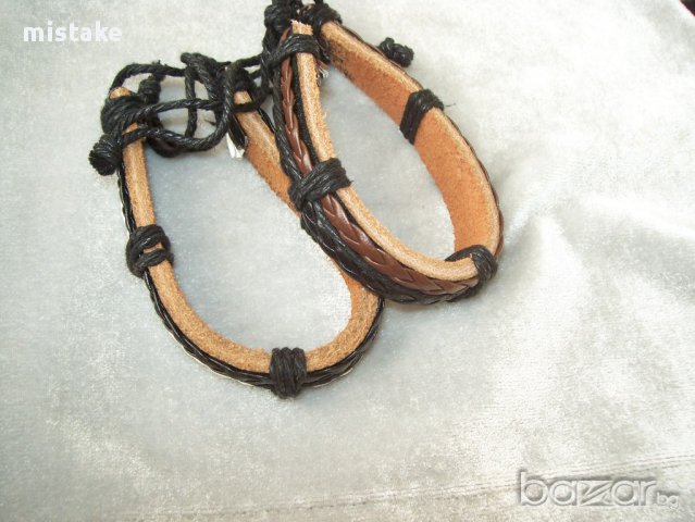 двуцветна кожена гривна, снимка 4 - Гривни - 13077275