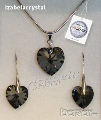 Сваровски Обеци,Колиета Комплекти"heart'' Crystals from SWAROVSKI®, снимка 11 - Бижутерийни комплекти - 6452351