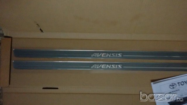 Комплект защитни ленти пр. праг PZ438T18000 Авенсис Avensis _T250_, снимка 2 - Части - 16660776