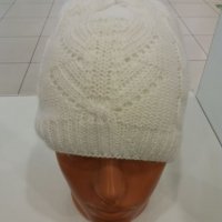 Дамска шапка, снимка 1 - Шапки - 17021509