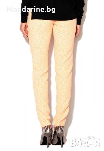 ПРОМО 🍊 GUESS JEANS 🍊 Дамски яркооранжев панталон размер: W26-L31, снимка 4 - Панталони - 25908595