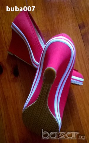 Ефектни дамски обувки , снимка 4 - Дамски ежедневни обувки - 17928207