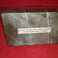 Минерал на мраморна постановка стар от соца., снимка 3 - Антикварни и старинни предмети - 18897241