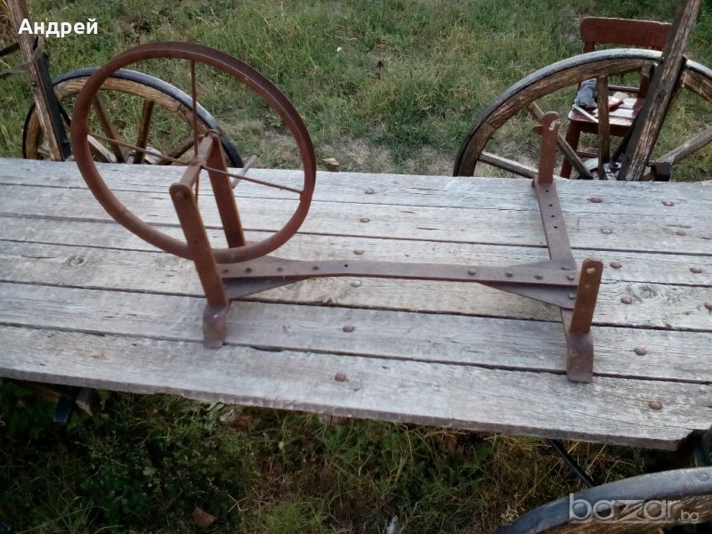 Старинен метален чекрък, снимка 1