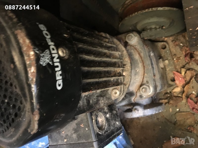 двустапална водна помпа с повреда, снимка 1