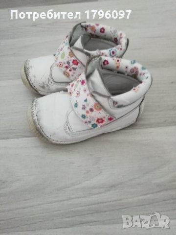 Детски обувки, снимка 2 - Бебешки обувки - 24357110