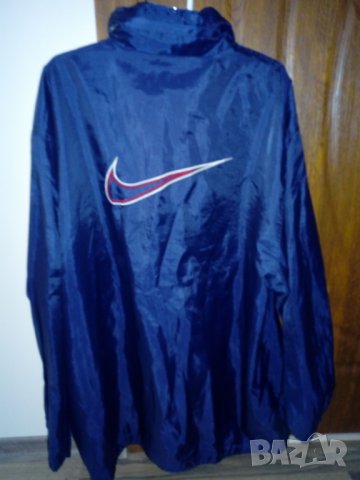 Тъмно синьо яке ветровка Nike, размер 52, снимка 4 - Якета - 23965876