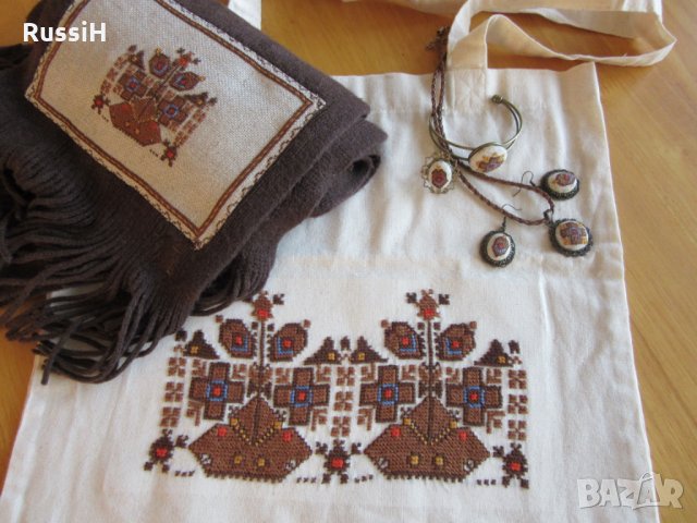 Ръчно бродирани аксесоари шал , торбичка и бижута с българска шевица, снимка 12 - Чанти - 26168840