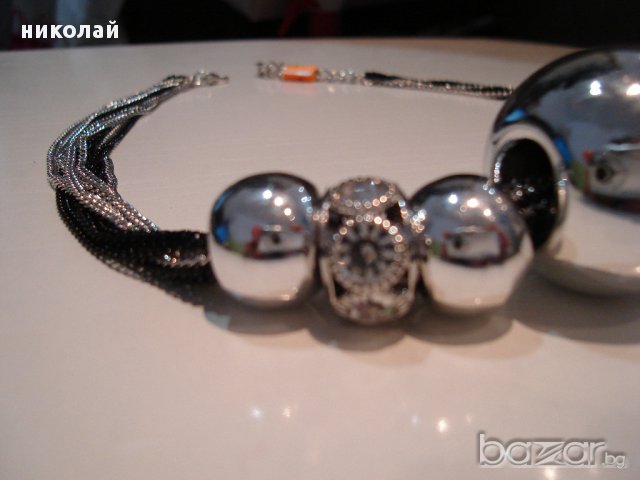 стилно колие